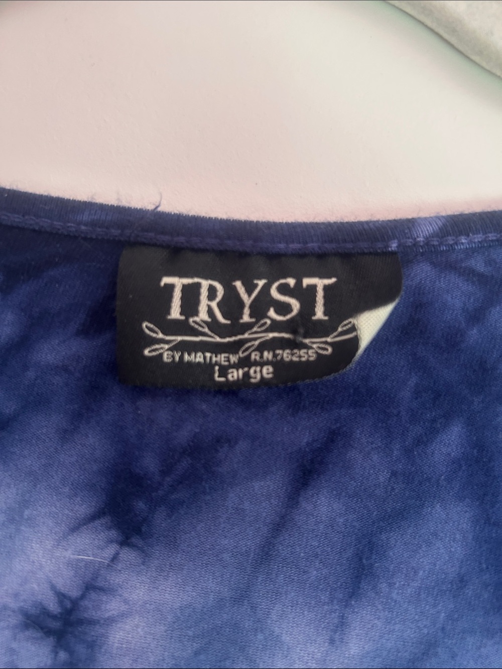Tryst Navy & White Tie-Dye V-Neck Tunic - Picture 2 of 5